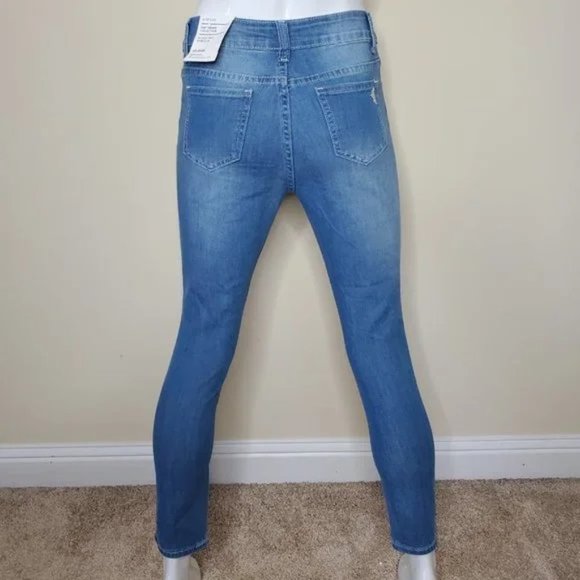 VIP Women's Light Blue Distressed Ankle Length Hi Rise Denim Jean SZ 1/25 - Picture 5 of 8